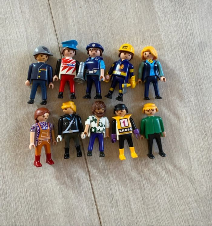 Lot 10 playmobils