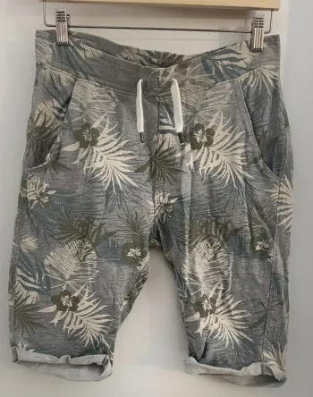 Short bermuda