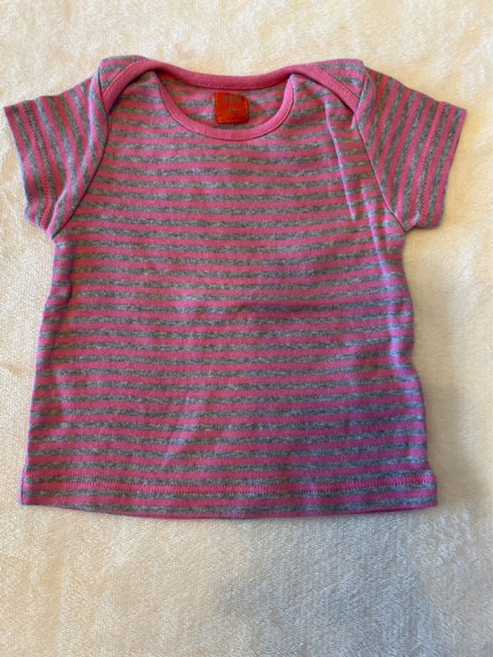 T-shirt taille 9M