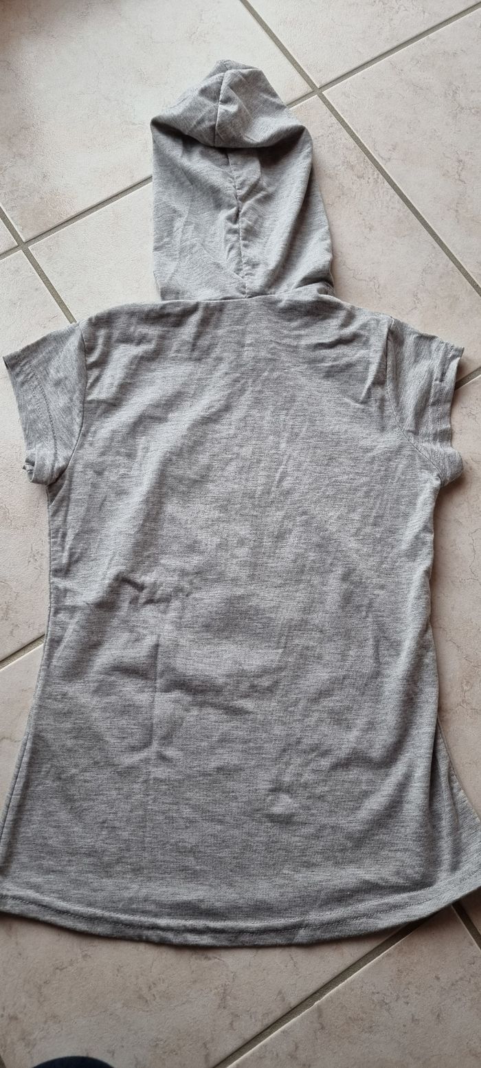 Tee shirt sans  manche - photo numéro 2