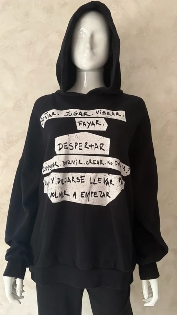 Sweat avec capuche noir manche longue