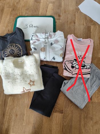 Lot vêtements 