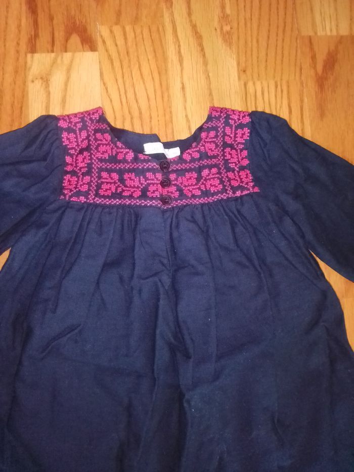 Robe brodée Bout'chou 9 mois Neuve - photo numéro 2