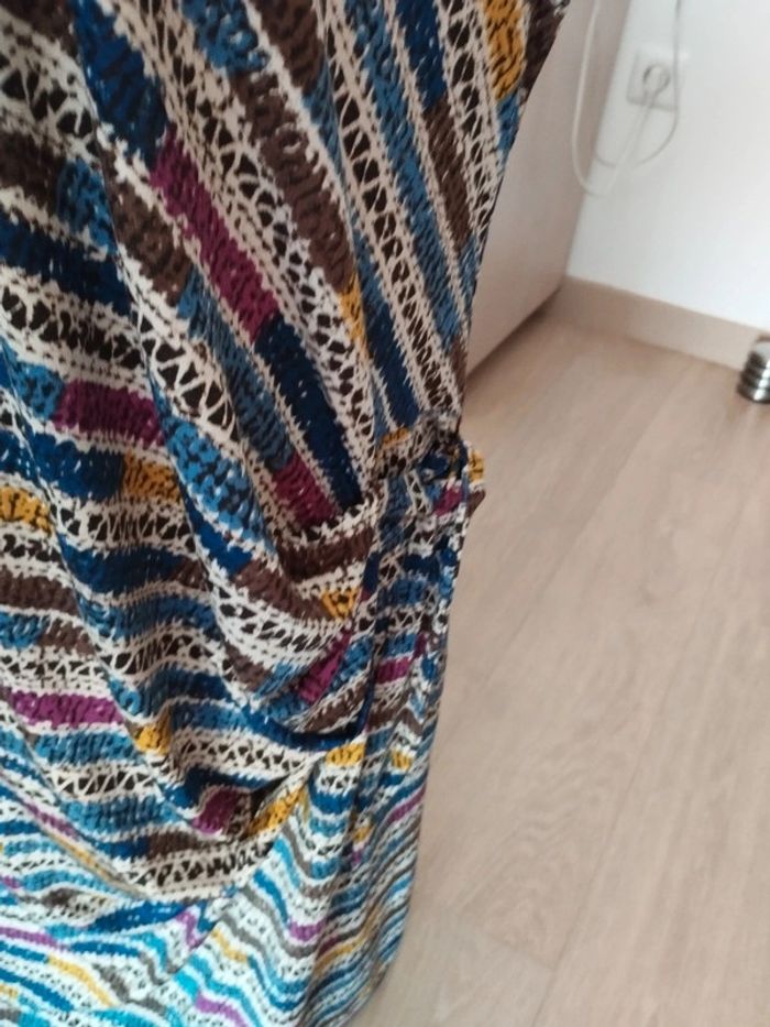 Robe multicolore taille 44 très agréable à porter - photo numéro 3