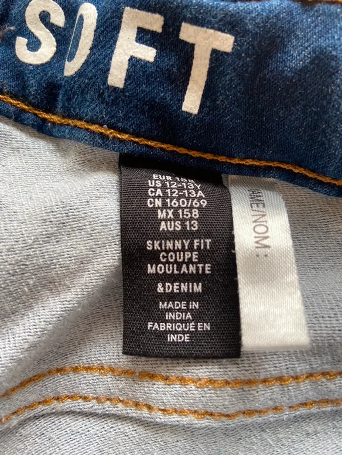 Jeans garçons en parfait état - photo numéro 9