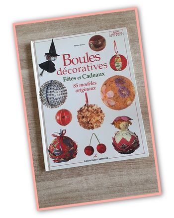 Livre loisirs créatifs boules décoratives