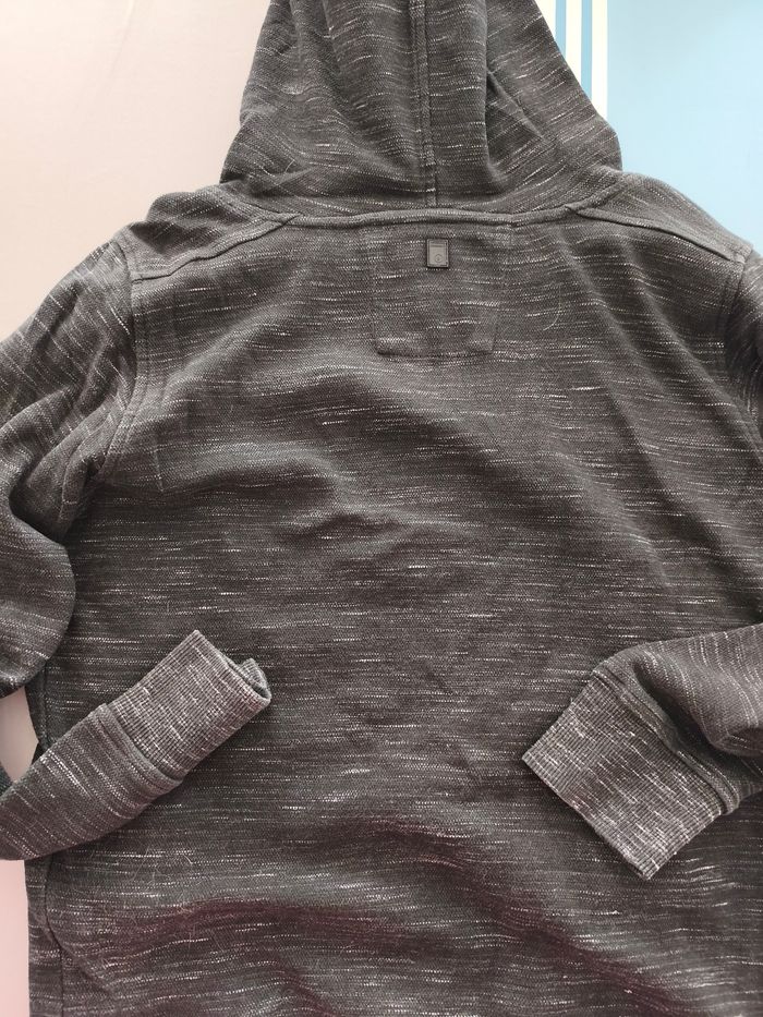 Vends sweat à capuche - photo numéro 2