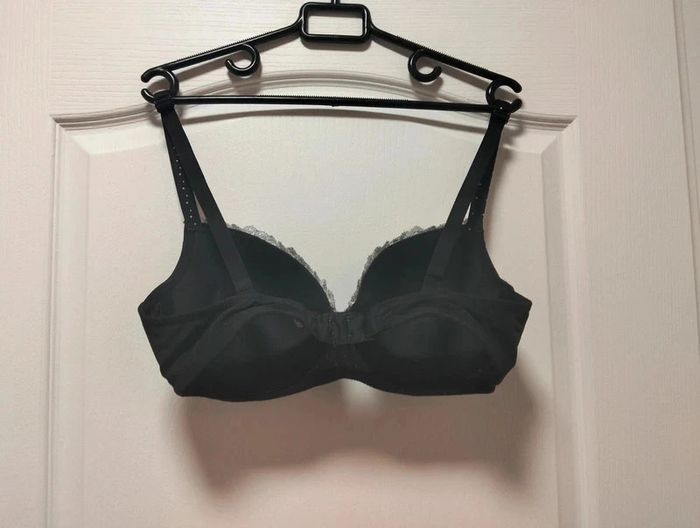 Soutien-gorge noir et blanc Promise bonnets coques 95E - photo numéro 6