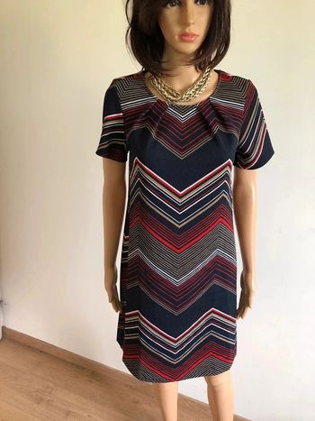 Robe imprimée neuve à manches courtes Molly Bracken taille XS