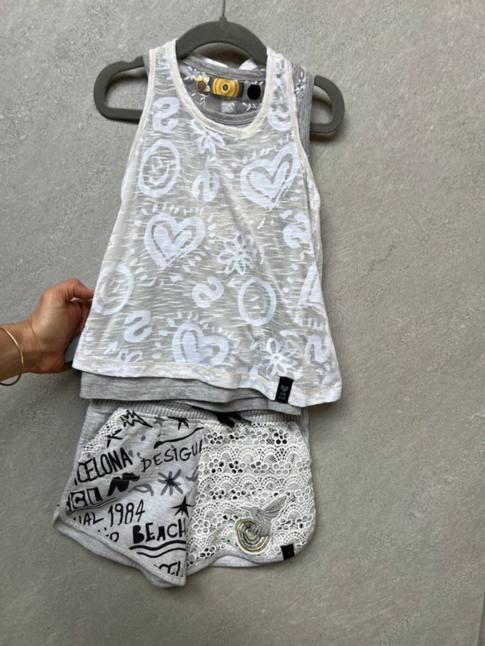 Ensemble 3 pièces desigual 5/6ans tee shirt et short - photo numéro 2