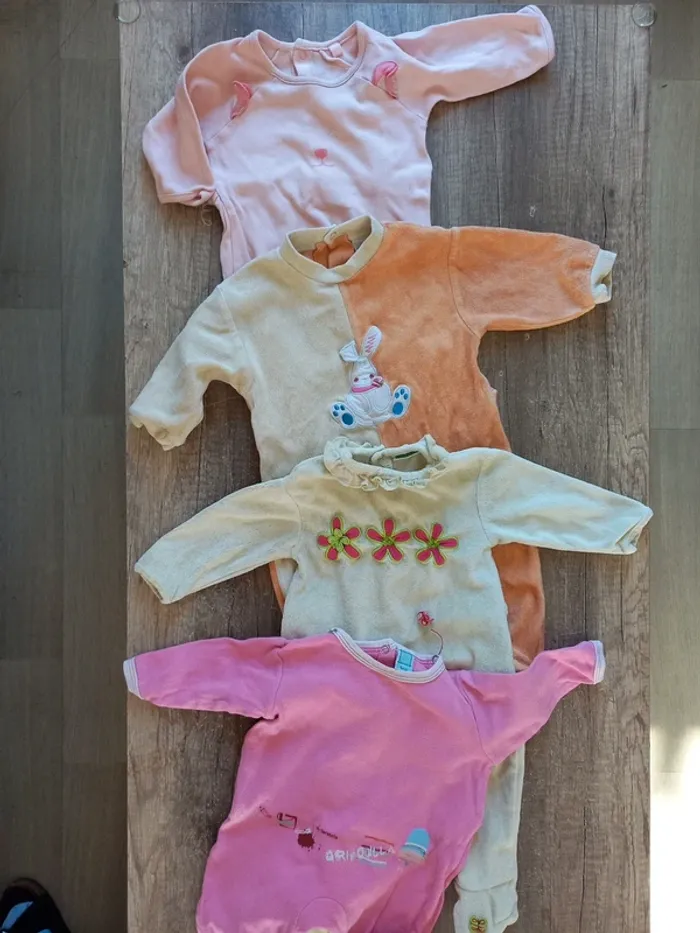 Lot 5 pyjamas bébé 6 mois - photo numéro 6