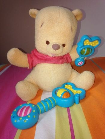 Winnie l'ourson et son hochet musical et animé