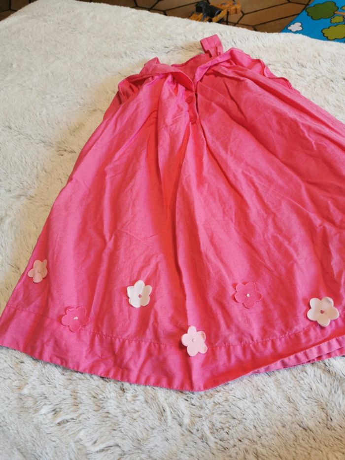 Robe à fleurs - photo numéro 5