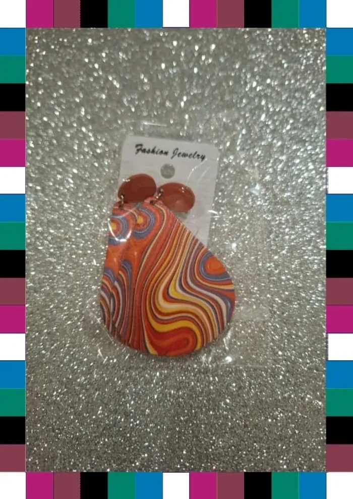 Boucles d'oreilles en bois - photo numéro 2