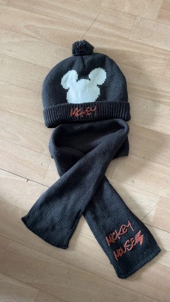 Bonnet et écharpe