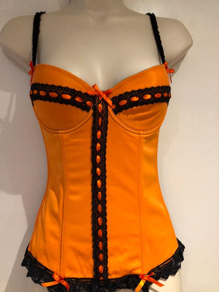 Guêpière orange et noir 90 B - photo numéro 6