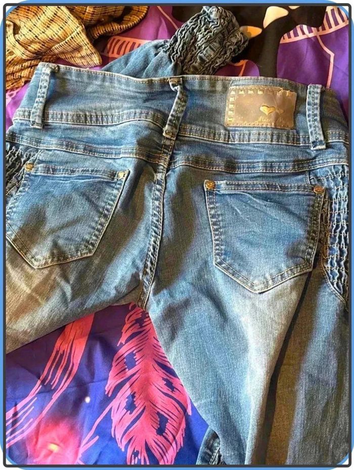 Très jolie jeans taille 40 marque miss ness - photo numéro 7