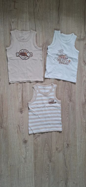 Lot 3 maillots 5ans TBE Vert Baudet