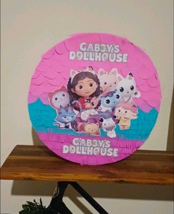 Pinatas gabby dollhouse 