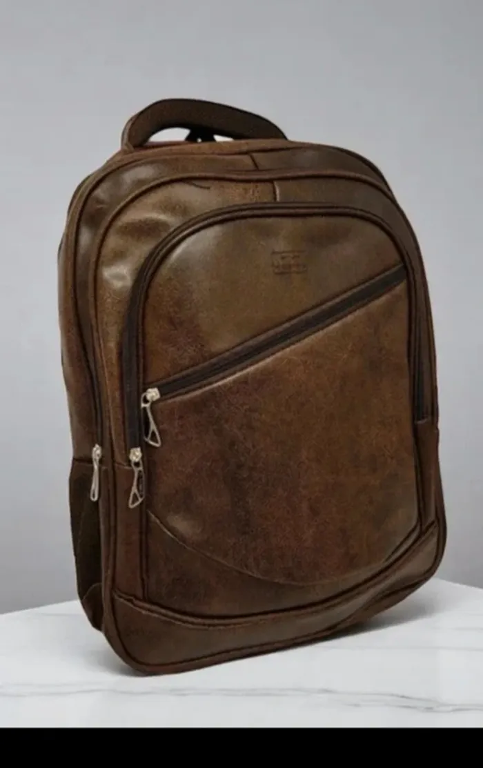 Sac à dos marron effet cuir neuf