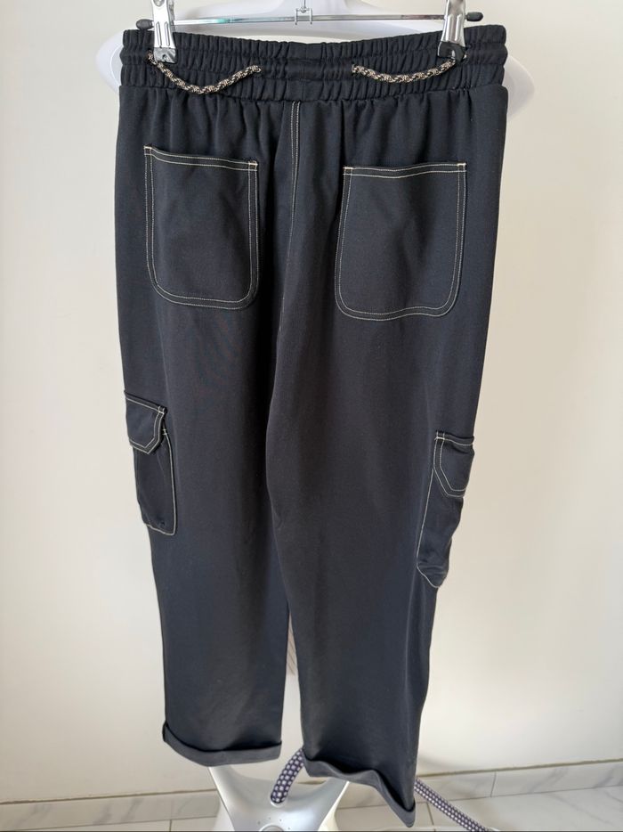 Jogging Adidas – Taille 40 - photo numéro 2