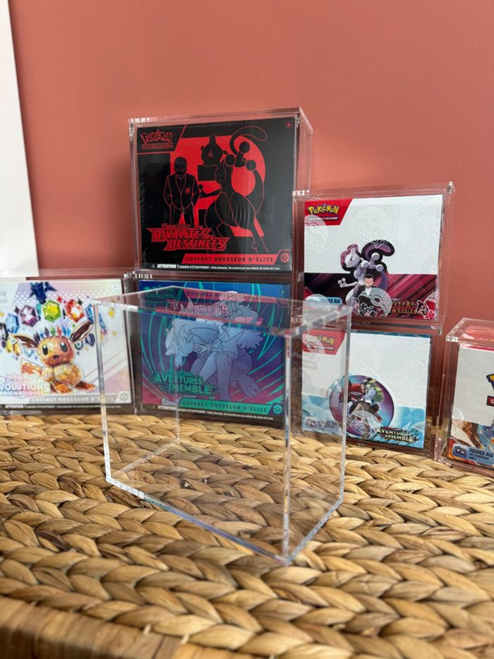 Protection acrylique aimantée pour ETB Pokémon - Neuve