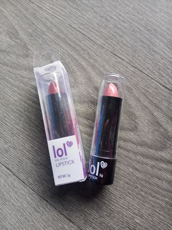 Lot de 2 rouge à lèvres neuf