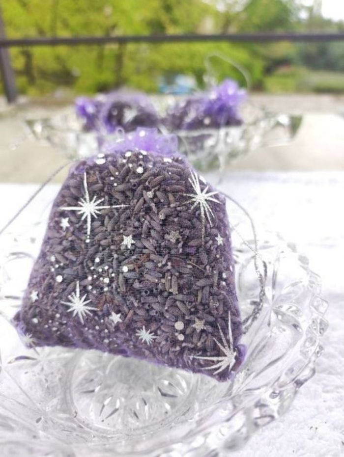 Sachet de lavande violet