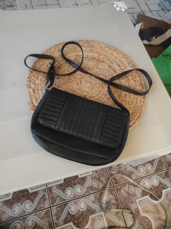 Sac a main noir simple