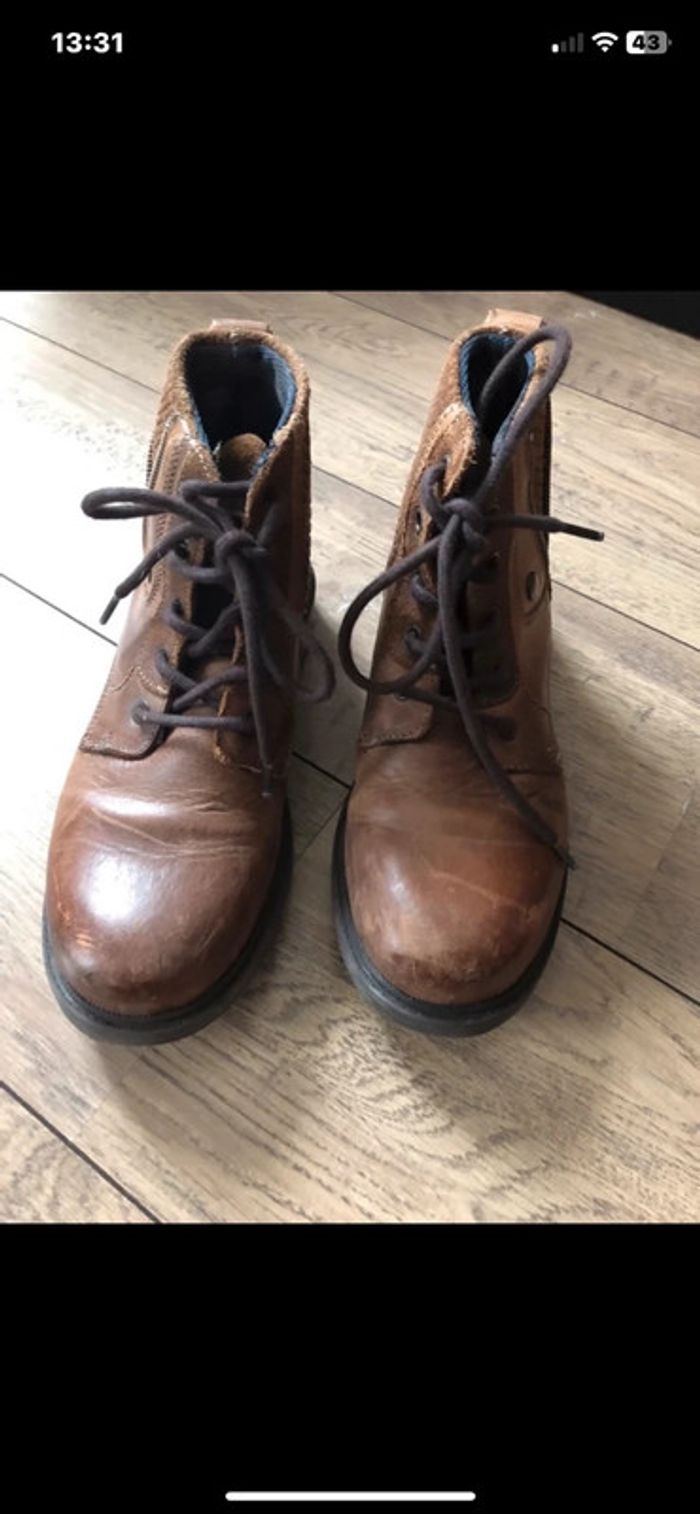 Boots cuir 35