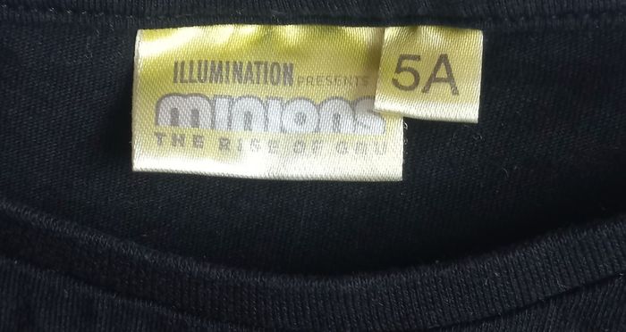 Tee shirt Minion 5 ans - photo numéro 3
