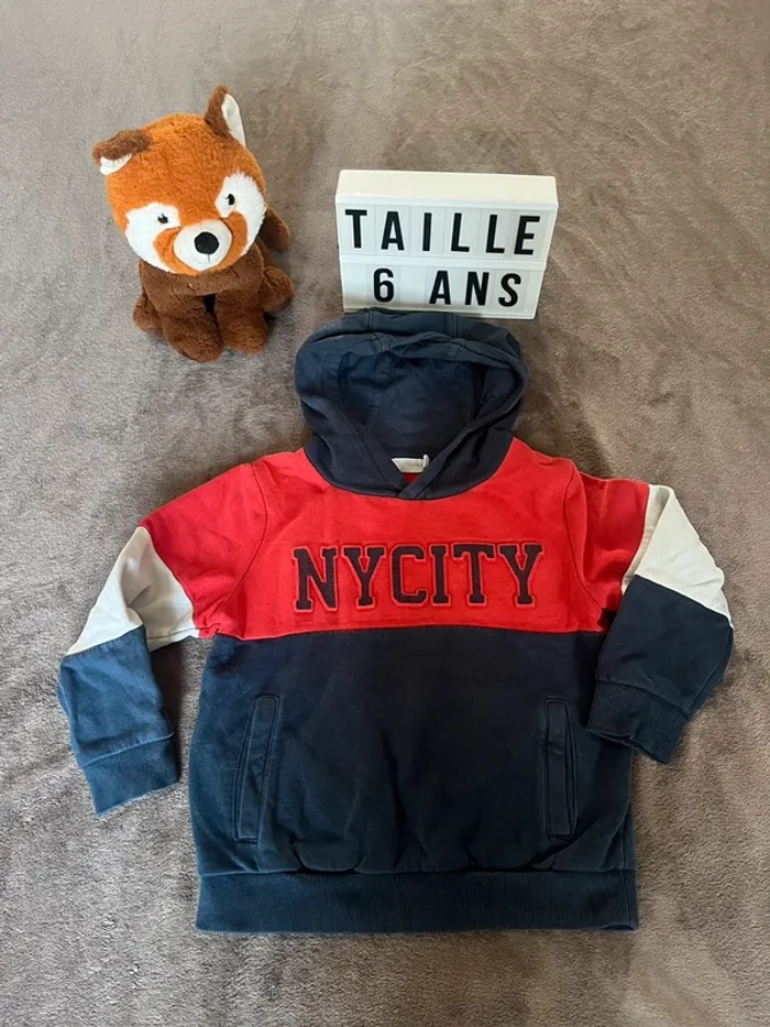 Pull à capuche