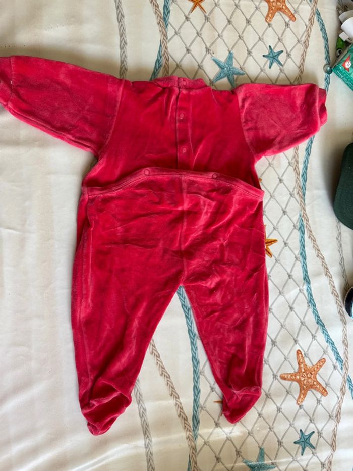 Pyjama rouge - photo numéro 3