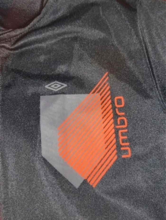 Gilet de survêtement Umbro 8 ans - photo numéro 3