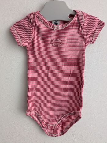 Body rayé rose et blanc 12 mois
