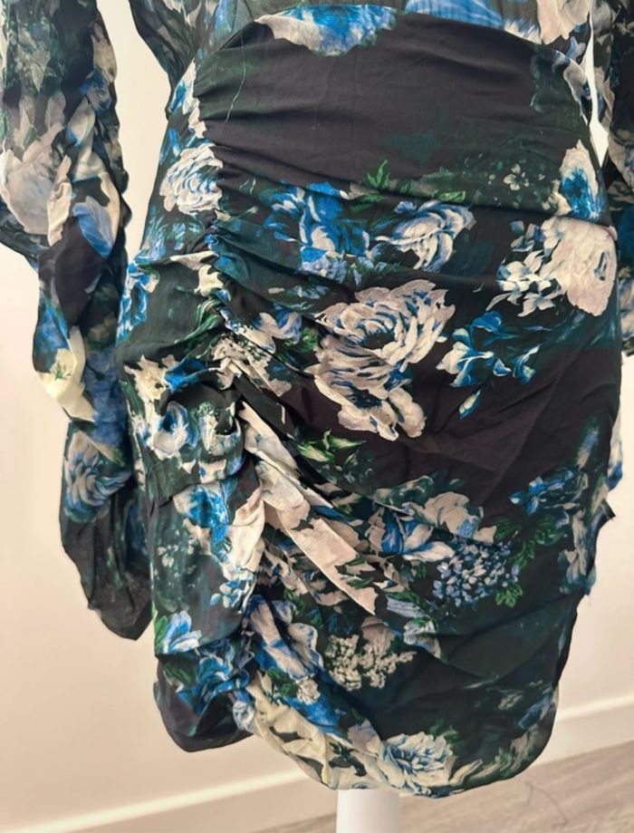 Robe à fleurs bleue et blanche Zara T38 M NEUVE - photo numéro 4