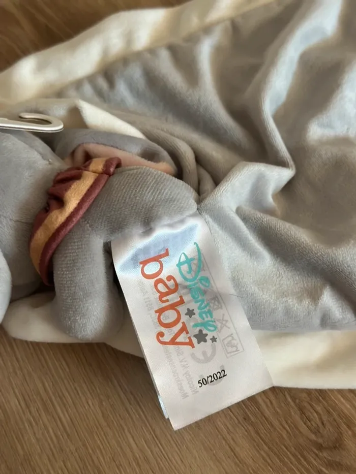 Doudou dumbo Kiabi neuf - photo numéro 4