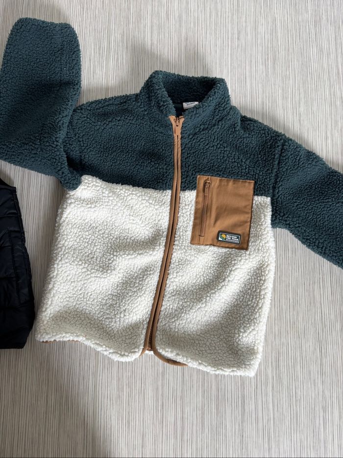 Veste chaude et doudoune sans manche 10 ans - photo numéro 3