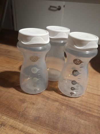 Bouteilles conservation lait maternel 