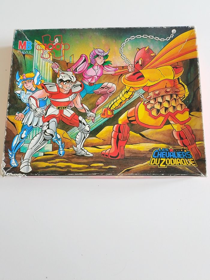 Puzzle les chevaliers du zodiaque mb 100 pièces