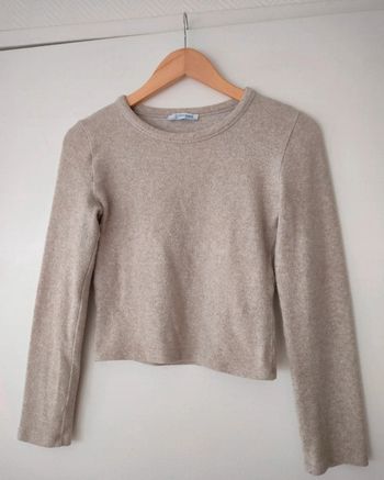 Pull court beige Zara