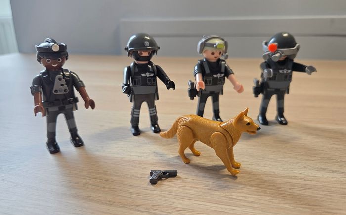 Playmobil policiers/chien