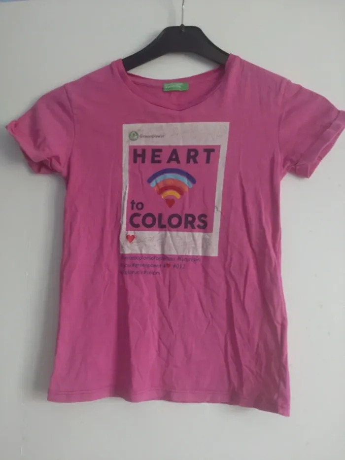T shirt Benetton taille 8 ans