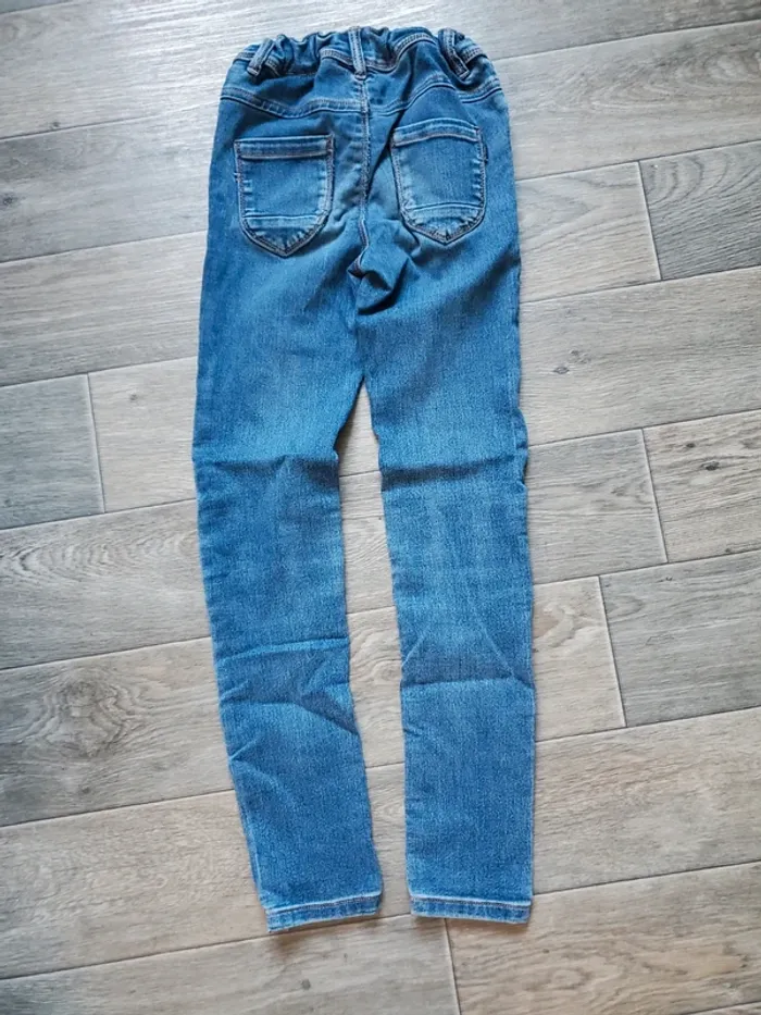 Jeans taille 9 ans très bon état - photo numéro 3