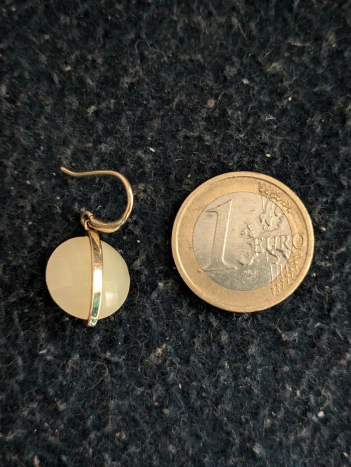 Boucles d'oreilles crèmes et dorées - photo numéro 2