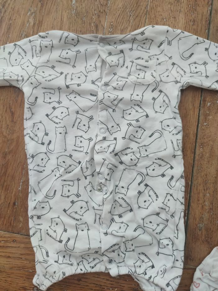Lot pyjamas 1 mois léger - photo numéro 5