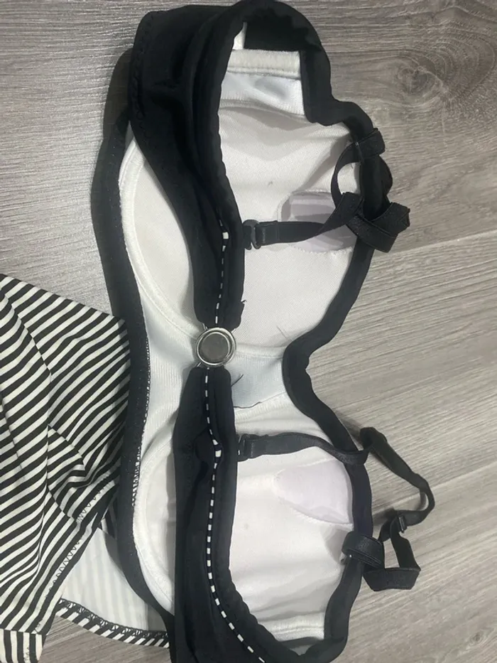 Maillot de bain bikini noir rayé blanc 2 pièces - photo numéro 3