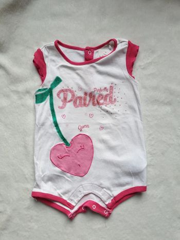 Barboteuse cerise coeur