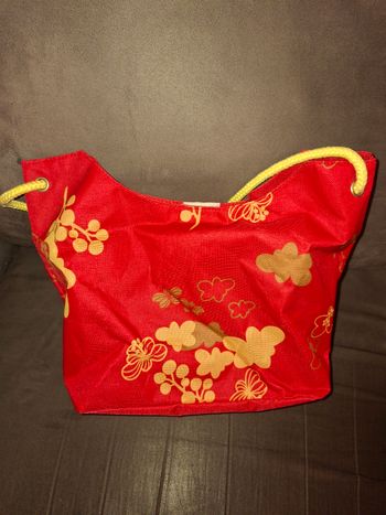 Petit Sac Fourre-tout Tropical – Rouge & Motifs Floraux Or