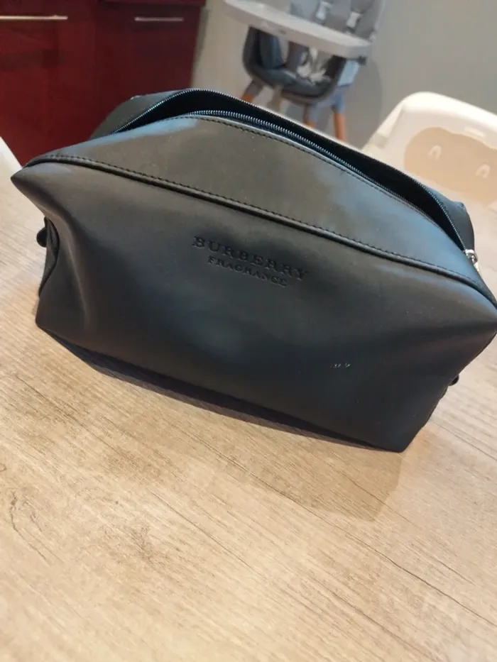 Pochette trousse de toilette maquillage